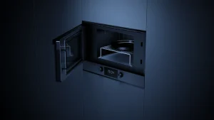 מיקרוגל קומפקטי עם 6 פונקציות וגריל גובה נישה 38 ס"מ ודלת על צירים בצד שמאל