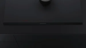 כיריים אינדוקציה 80 ס"מ קו עיצוב MattBlack עם אזור גמיש אחד ו-glideControl+