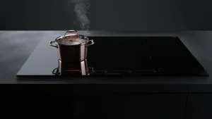 כיריים אינדוקציה 80 ס"מ עם Miradur® עם 2 אזורי גמישות ו-glideControl+