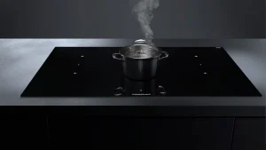 כיריים אינדוקציה 80 ס"מ עם Miradur® עם 3 אזורי Flex ו-glideControl